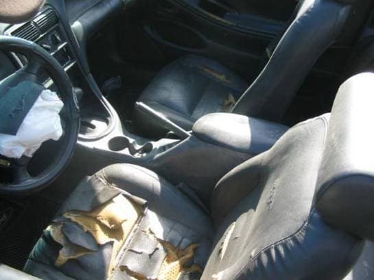 99-04 Ford Mustang Convertible 4.6 Automatic - Yellow - thumbnail 5