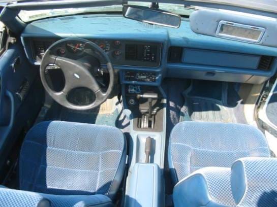 1985 Ford Mustang 5.0 - White thumbnail 3