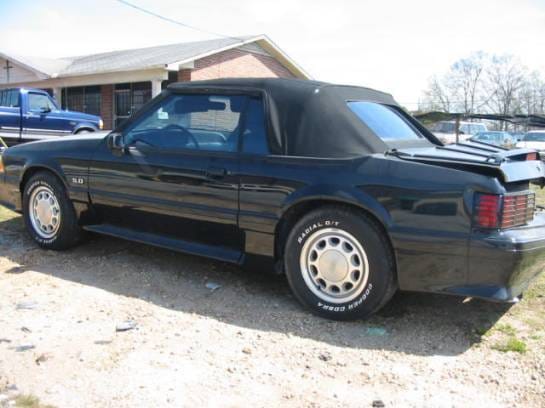 1989 Ford Mustang 5.0 Automatic - Black w/ black top