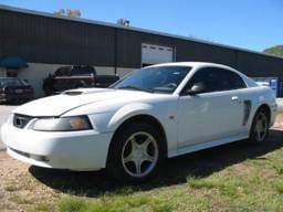 2000 Ford Mustang 4.6 5 Speed- White