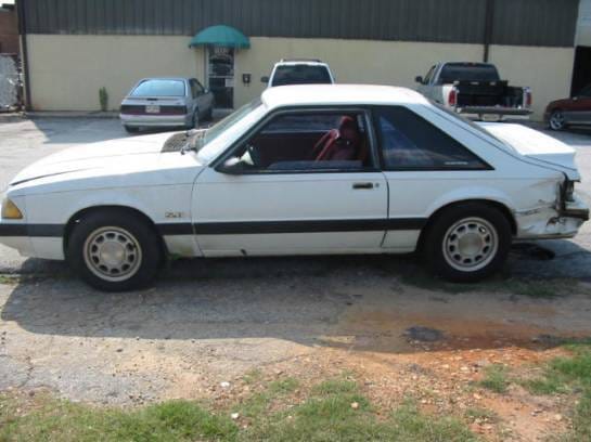 1990 Ford Mustang 5.0 T-5 5 Speed - White