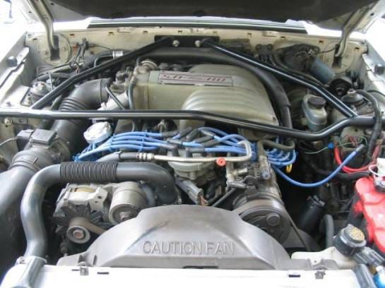1992 Ford Mustang 5.0 AOD Automatic - Silver & Black thumbnail 4