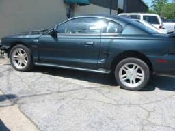 1998 Ford Mustang 4.6 AOD-E Automatic - Dark Green