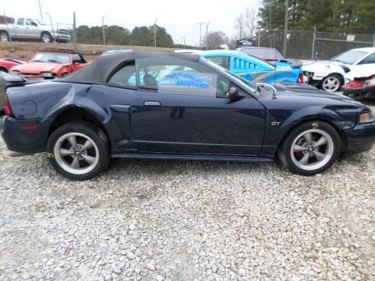 2002 Ford Mustang GT Convertible thumbnail 2