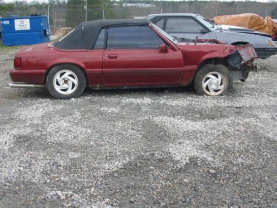 87-93 Ford Mustang Convertible 5 Automatic - Red thumbnail 4