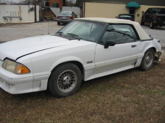 87-93 Ford Mustang Convertible 5 Automatic - White thumbnail 4