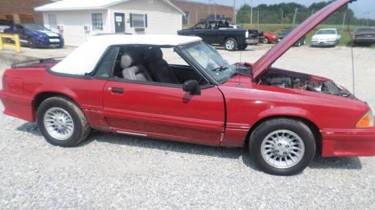 1989 Ford Mustang Convertible 5.0 thumbnail 2