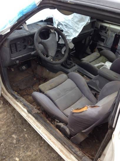 1985 Ford Mustang T-Top White thumbnail 6