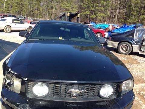 2005 Ford Mustang GT thumbnail 4