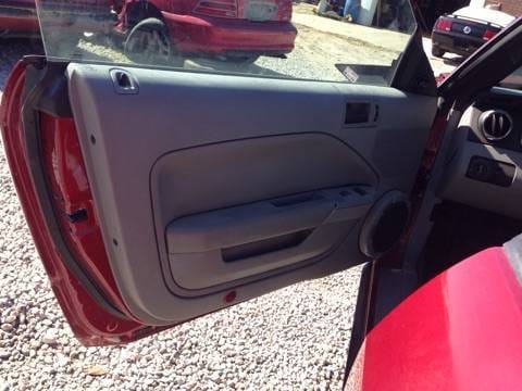 2006 Ford Mustang Convertible thumbnail 7