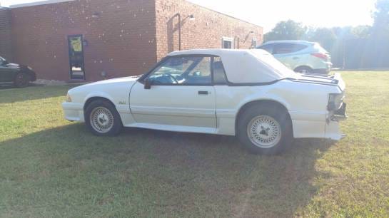 1988 Ford Mustang GT - White Convertible  thumbnail 9