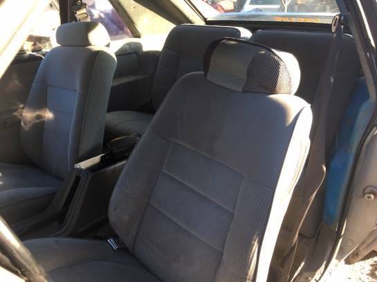 1986 Ford Mustang LX - Hatch thumbnail 6
