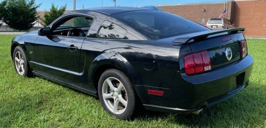 2007 Ford Mustang GT thumbnail 2