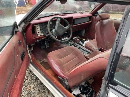 1986 Ford Mustang Covertible 5.0 thumbnail 4