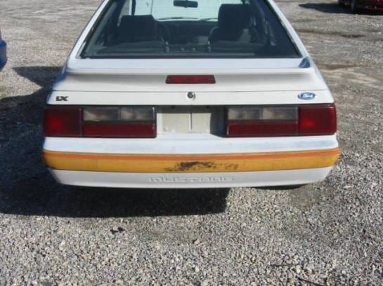 87-93 Ford Mustang Hatchback 5 Automatic - White