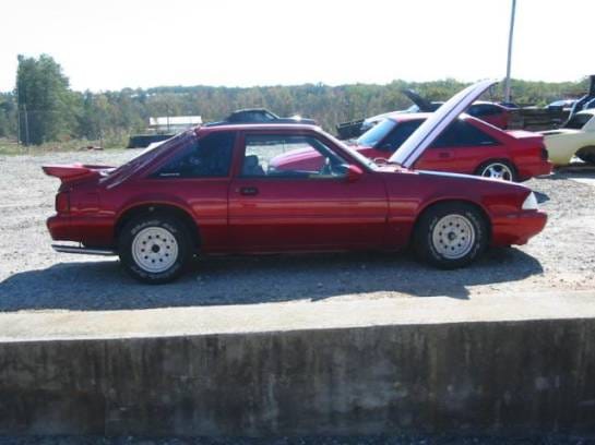 87-93 Ford Mustang Hatchback 5 Manual - Red
