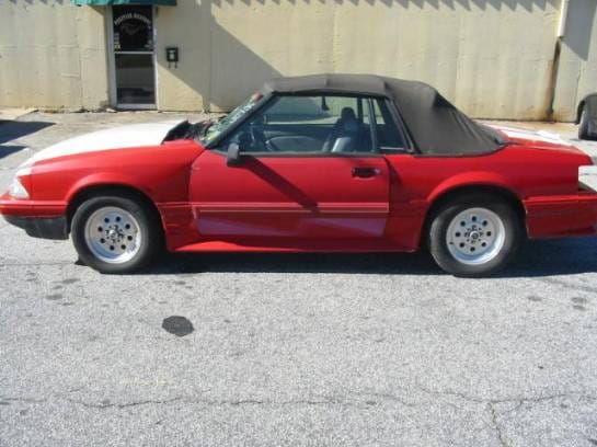 87-93 Ford Mustang Convertible 5 N/A - Red & White