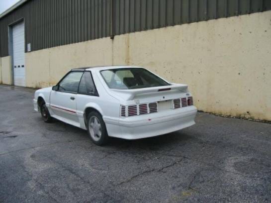 87-93 Ford Mustang Hatchback 5 manual - white