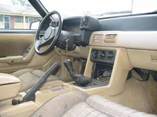87-93 Ford Mustang Hatchback 5 manual - white