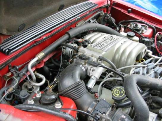 87-93 Ford Mustang Hatchback 5 Automatic - Red