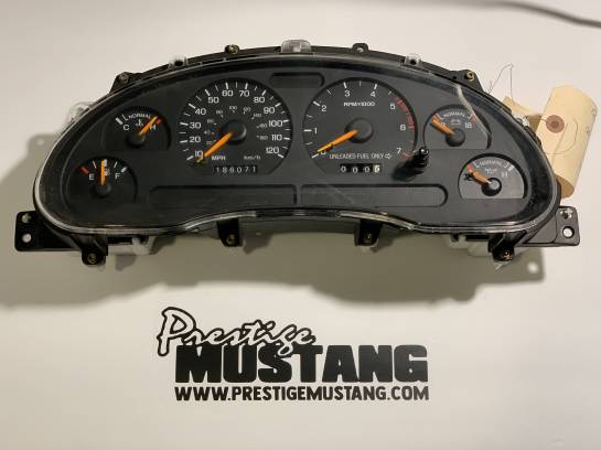 1996-1997 Ford Mustang Instrusment Cluster V6 120mph