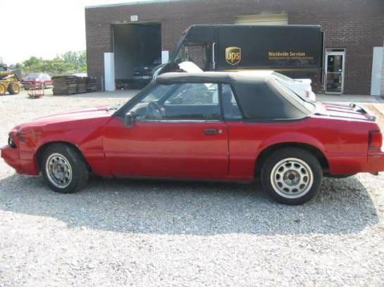 87-93 Ford Mustang Convertible 2.3 Automatic - Red