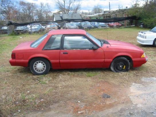 87-93 Ford Mustang Coupe 2.3 Automatic - Red
