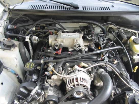 99-04 Ford Mustang Coupe 4.6 - White