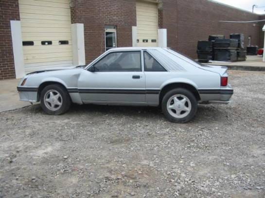 83-86 Ford Mustang Hatchback 5 Automatic - Silver