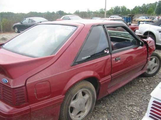 87-93 Ford Mustang Hatchback 5 Automatic - Red