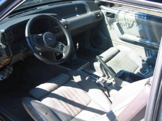 87-93 Ford Mustang Hatchback 5 Automatic - Black