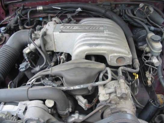 87-93 Ford Mustang Hatchback 5 Automatic - Red