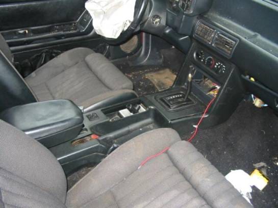 87-93 Ford Mustang Hatchback 5 Automatic - Red