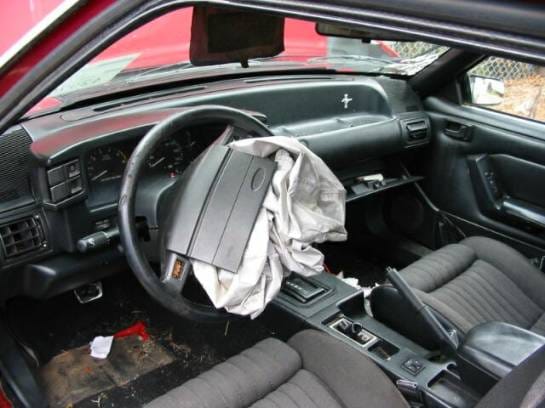 87-93 Ford Mustang Hatchback 5 Automatic - Red