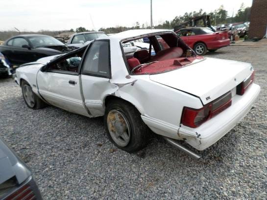 87-93 Ford Mustang Coupe - White