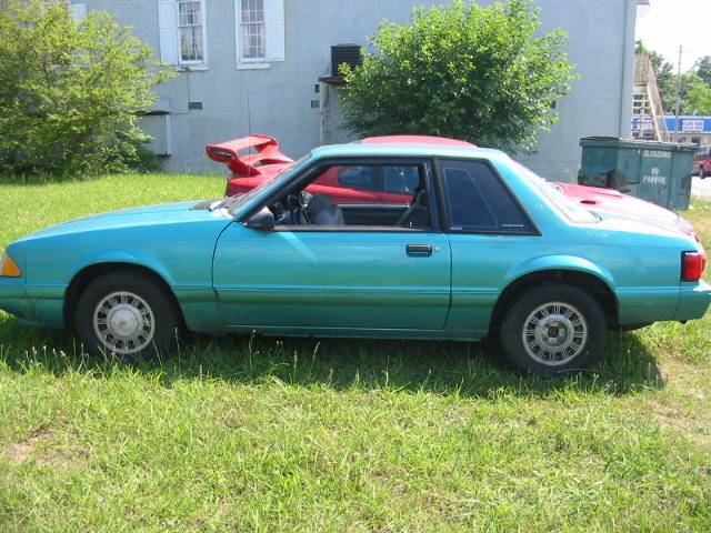  1991 Ford Mustang 4-Cyl Automático - Azul