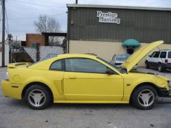 2002 Ford Mustang 4.6 2V 5-Speed T-3650 - Yellow