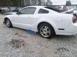 2005 Ford Mustang Coupe 4.6 Automatic