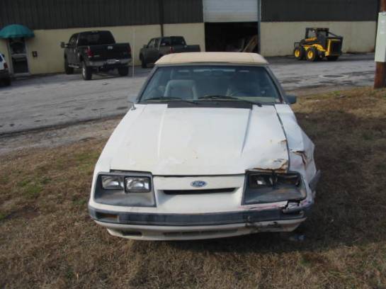 1986 Ford Mustang 5.0 - White - Image 1