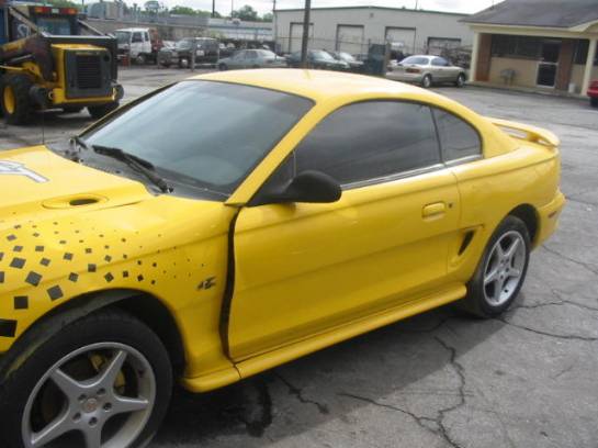 1994 Ford Mustang 5.0 HO Automatic - Yellow - Image 1