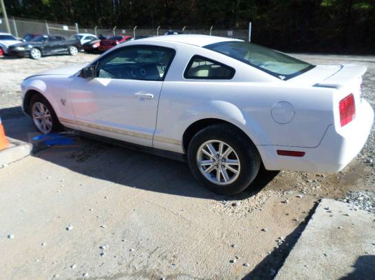 2006 Ford Mustang Coupe V6 - Image 1