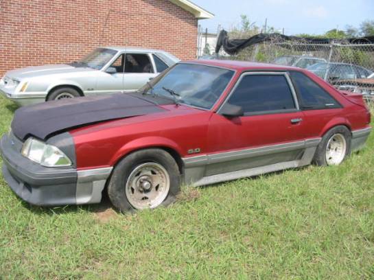 1989 Ford Mustang 5.0 Automatic - Red & Gray - Image 1