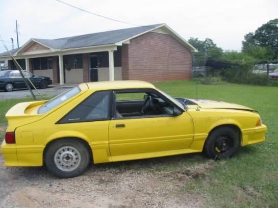 1990 Ford Mustang NO GOOD T-5 - Yellow - Image 1