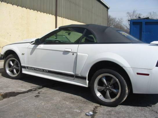 2003 Ford Mustang 4.6L SOHC Automatic- White - Image 1