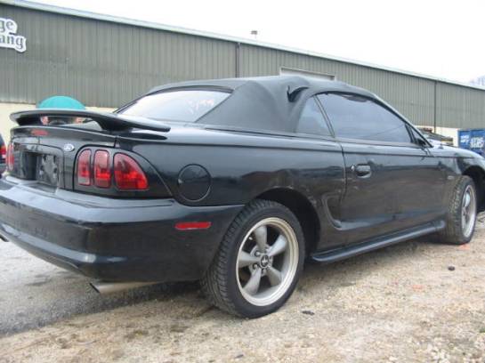1998 Ford Mustang 4.6 2V 5 Speed - Black - Image 1