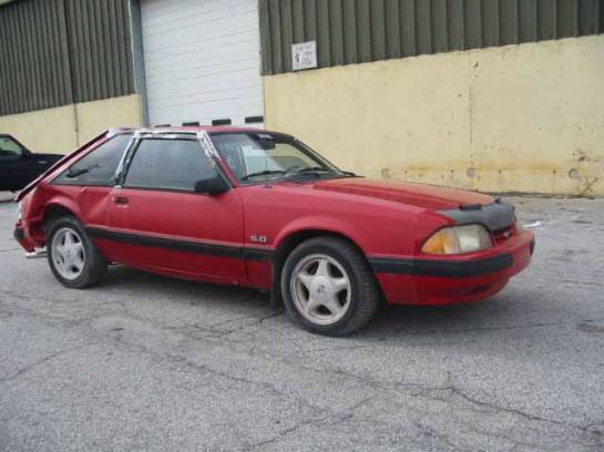 87-93 Ford Mustang hatchback 5 manual - red - Image 1