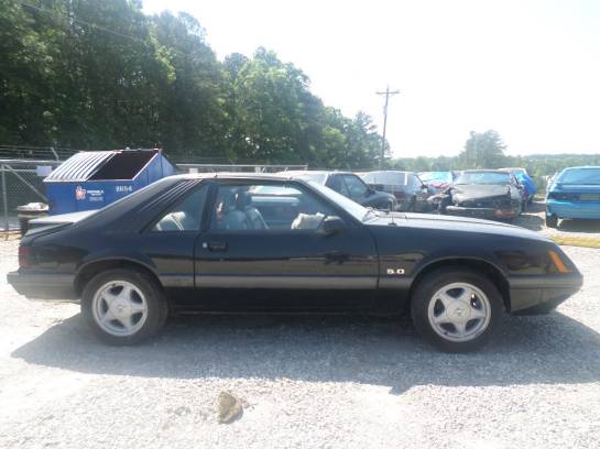 1986 Ford Mustang Ttop Hatchback 5.0  T5 - Image 1