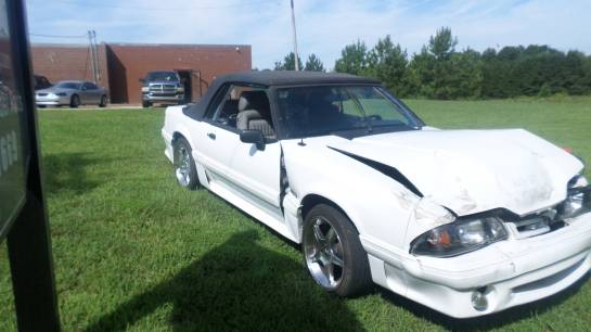 1989 Ford Mustang White Convertible 5.0 AOD Automatic Transmission - Image 1