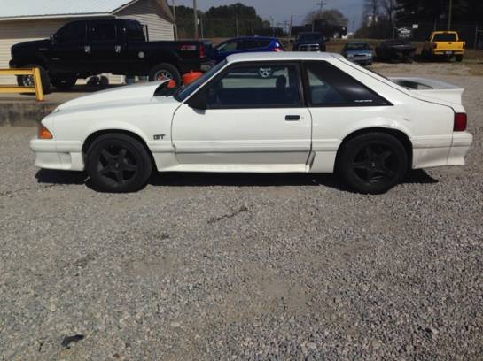 1988 Ford Mustang GT White - Image 1