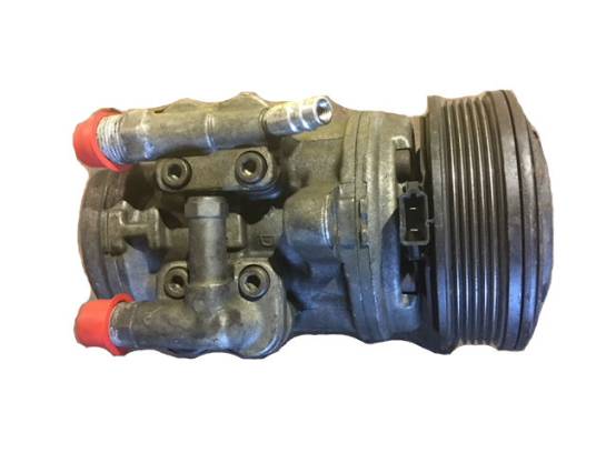 1987-1993 5.0 A/C Compressor with Clutch - Image 1